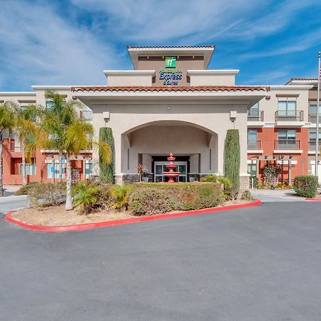 Holiday Inn Express Hotel & Suites Lake Elsinore By Ihg Exteriör bild