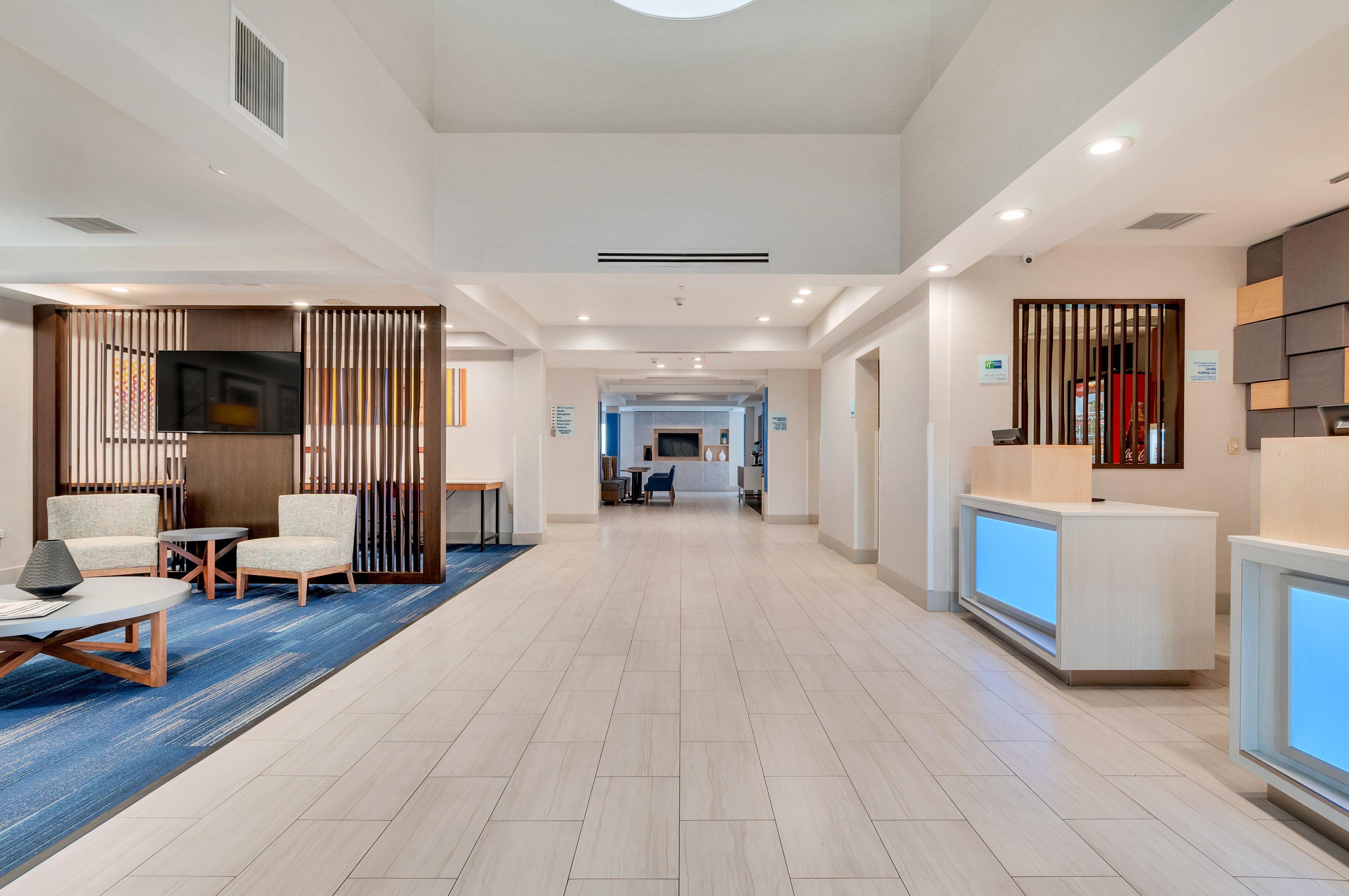Holiday Inn Express Hotel & Suites Lake Elsinore By Ihg Exteriör bild