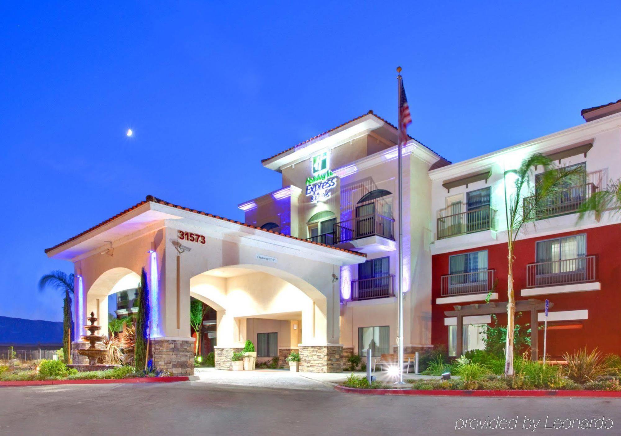 Holiday Inn Express Hotel & Suites Lake Elsinore By Ihg Exteriör bild