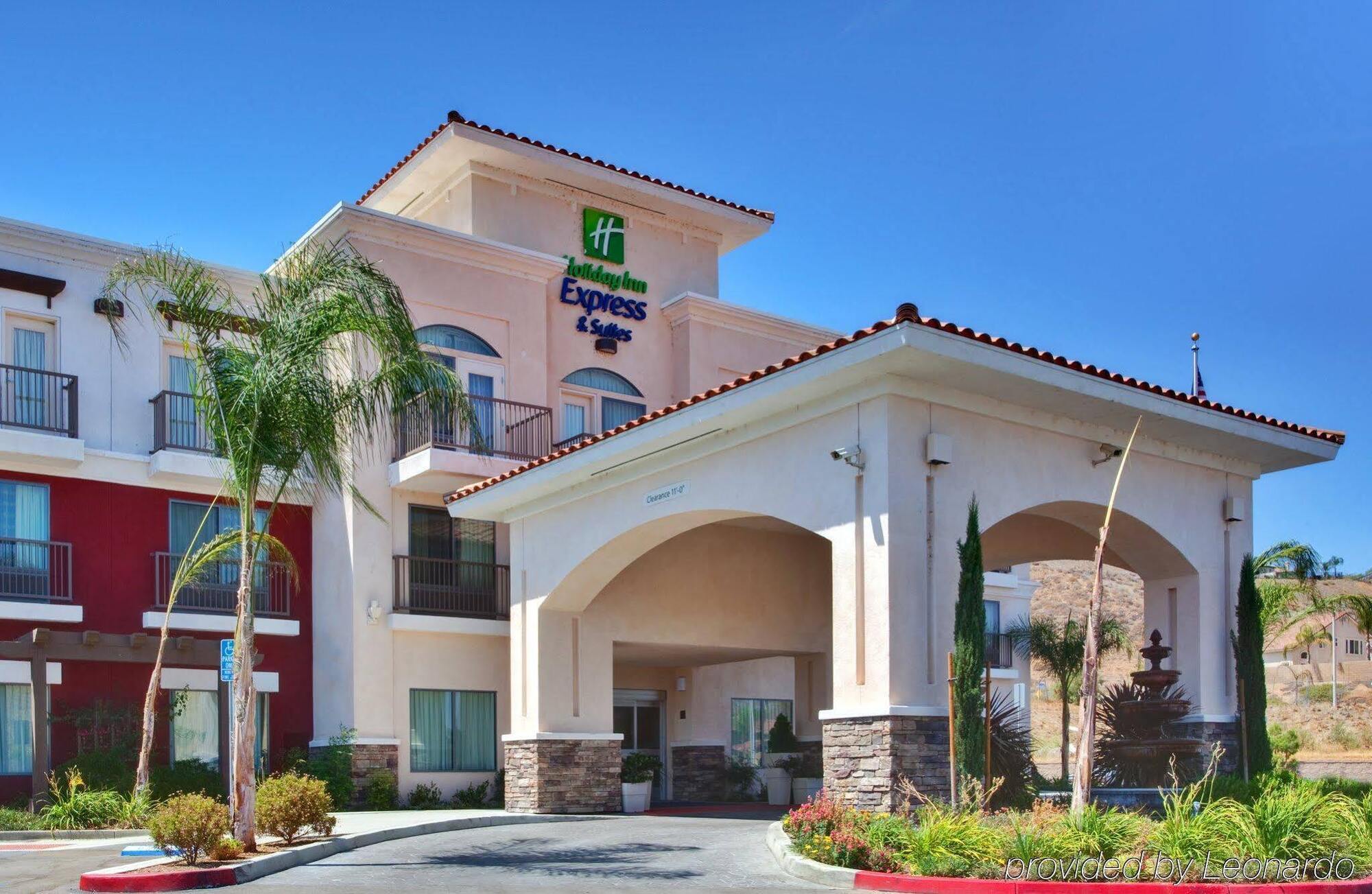 Holiday Inn Express Hotel & Suites Lake Elsinore By Ihg Exteriör bild